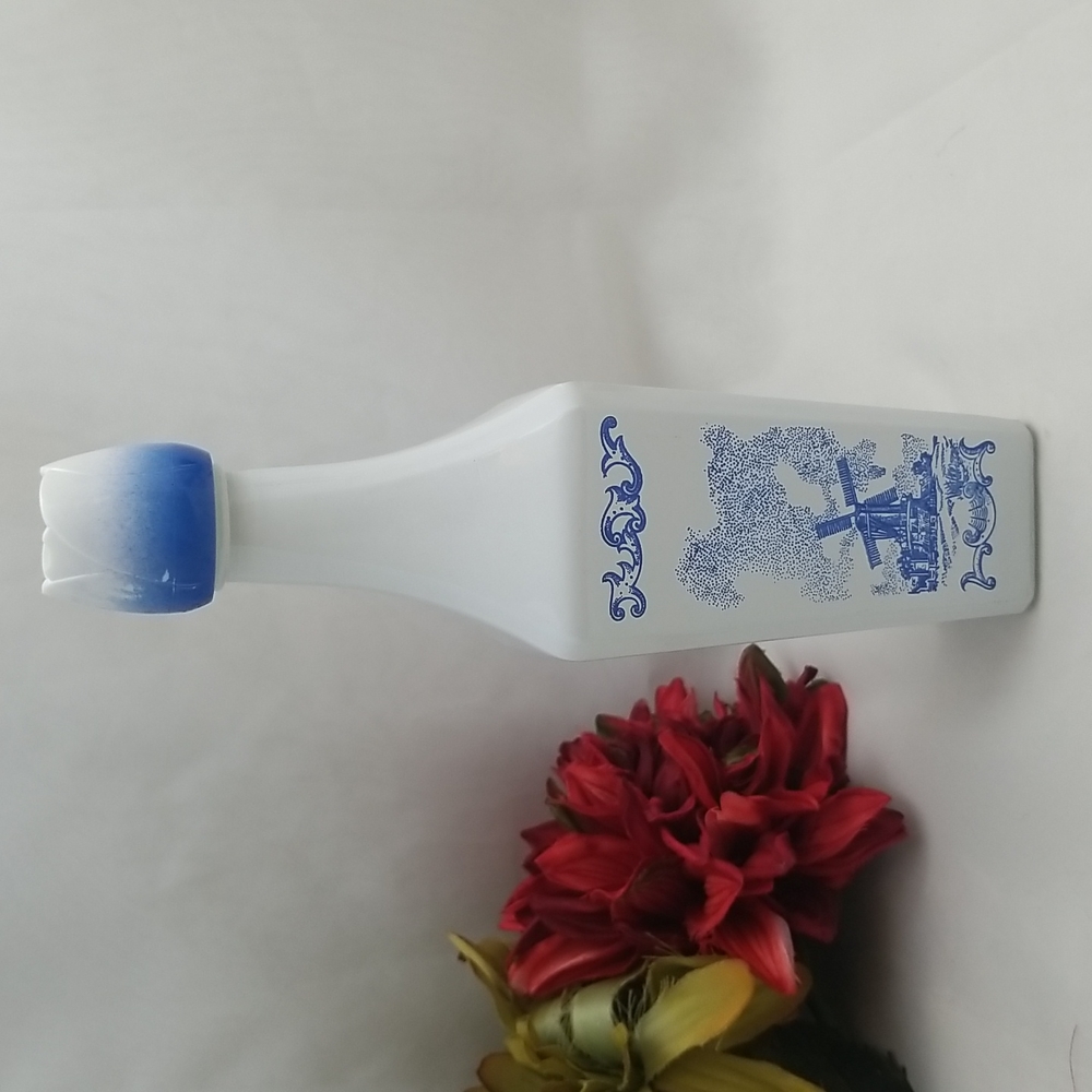 Vandermint Dutch Liquor Bottle